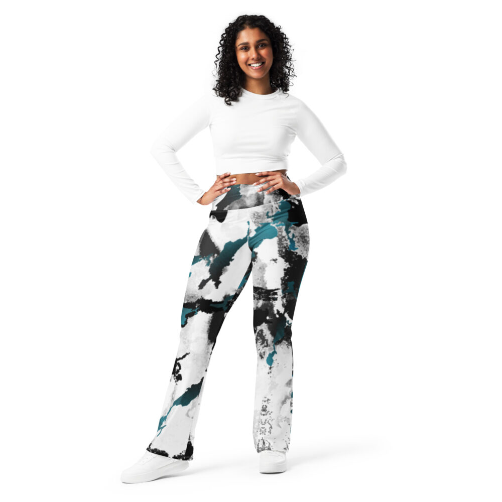 Universe MF Flare leggings