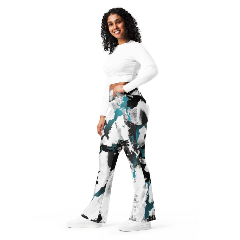 Universe MF Flare leggings - Image 4